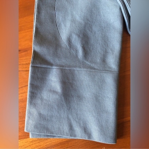 SET ACTIVE SCULPTFLEX high waisted Leggings in Gray women’s size S - Picture 10 of 10